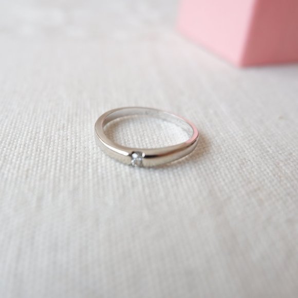 White Gold Plated Ring with Clear Stone - Picture 2 of 5